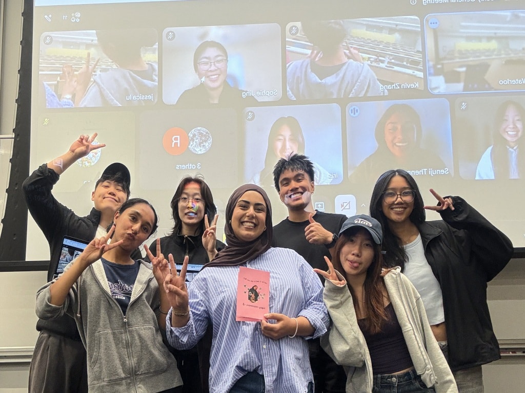 Members at a UW/UX social